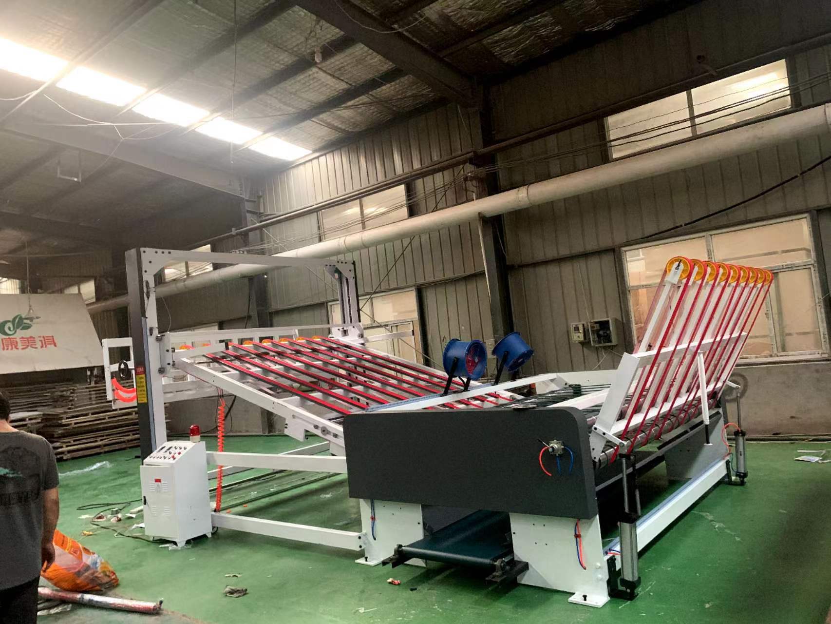 High Speed Corrugated Board Stacker Machine with Steam Heating and Various Flute Widths