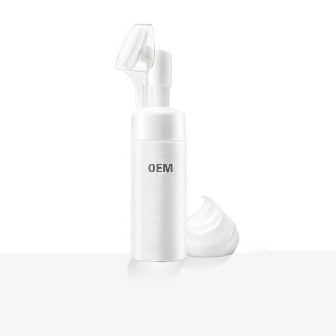 Private Label Face Skin Whitening Foaming Deep Cleansing Cleanser Face Wash with Silicone Face Brush 150ml