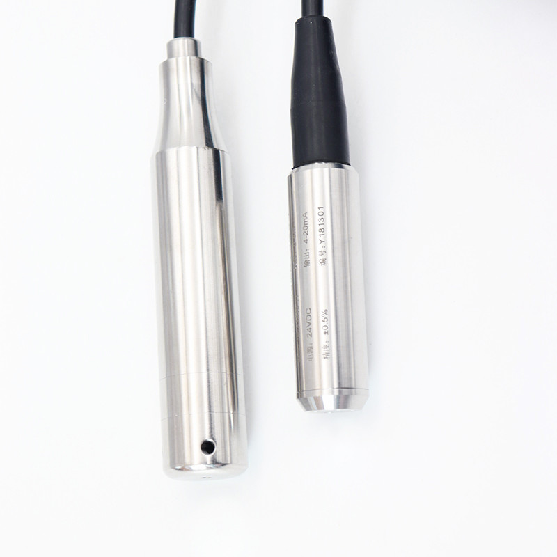 4-20ma 0.5-4.5V Throw In Type Submersible Level Sensor Transmitter For Deep Well