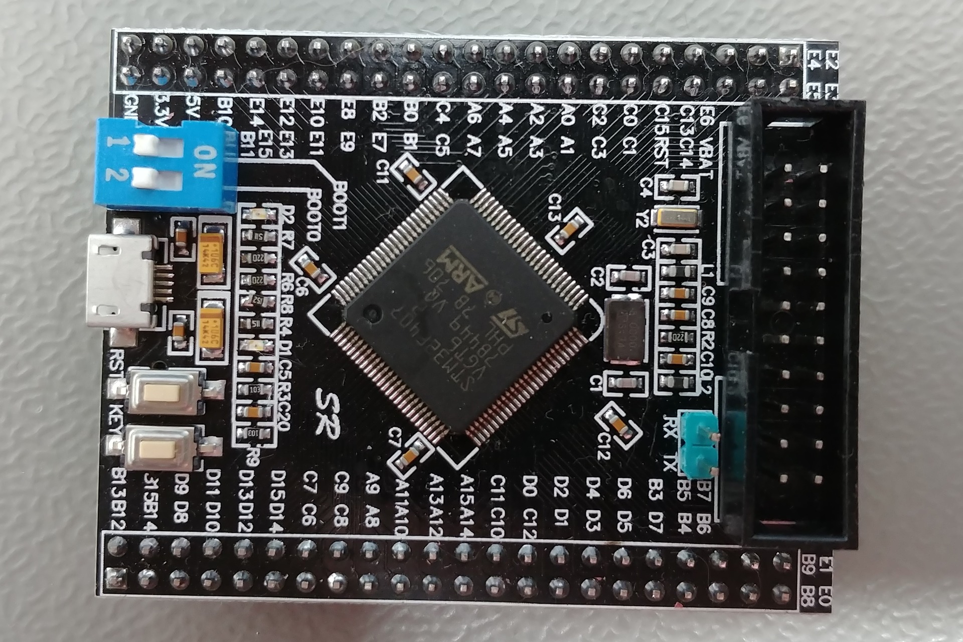 XILINX XCF01SVOG20C Semiconductor Framework Electronic Components Ics integrated circuits XCF01SVOG20C