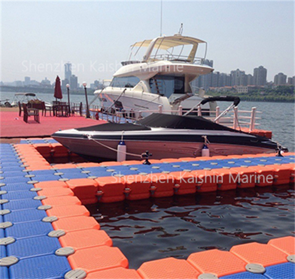 Floating Dock System HDPE Water Floating Cubes 350kg/Sqm Load Capacity Modular Floating Pontoon