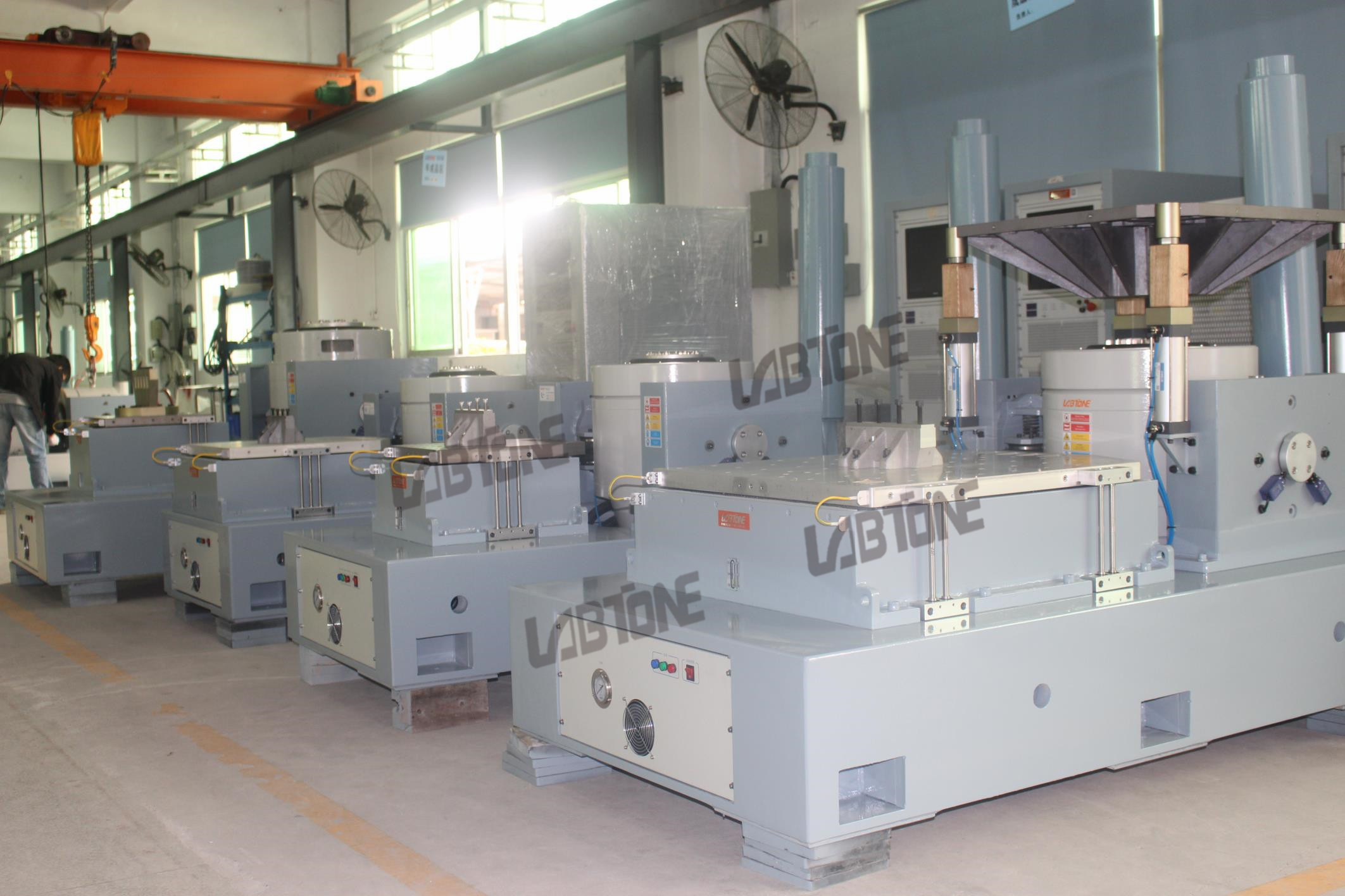 Vibration Test Table for Road Simulation Vibration Testing Meet IEC , ASTM Standard
