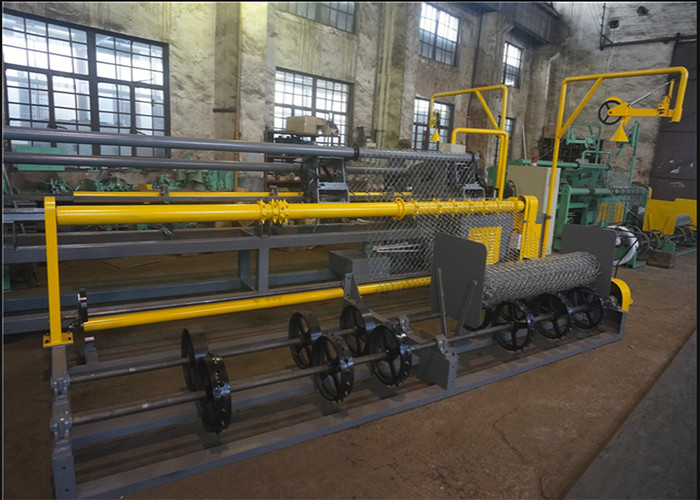Customized Chain Link Fence Equipment / Chain Link Weaving Machine Compact Design