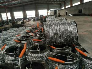 China 2mm * 2mm 1.6mm * 1.6mm Galvanized Barbed Wire, Hot Dip Galvanized Iron Wire Fence wholesale