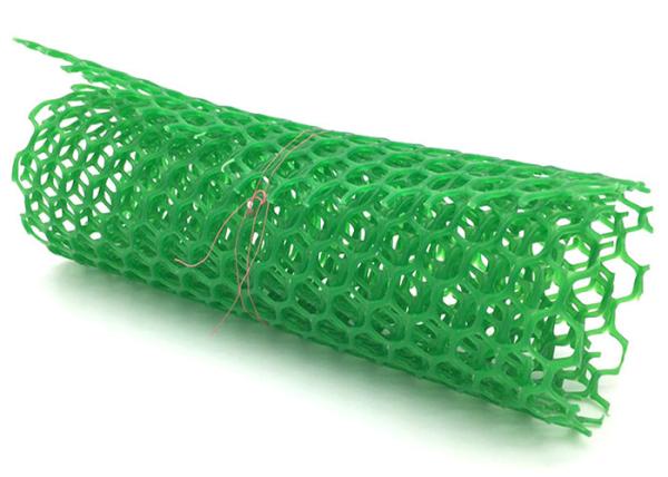 Quality 50m Length Plastic Mesh Netting Green Extruded Chicken Wire Fence for sale
