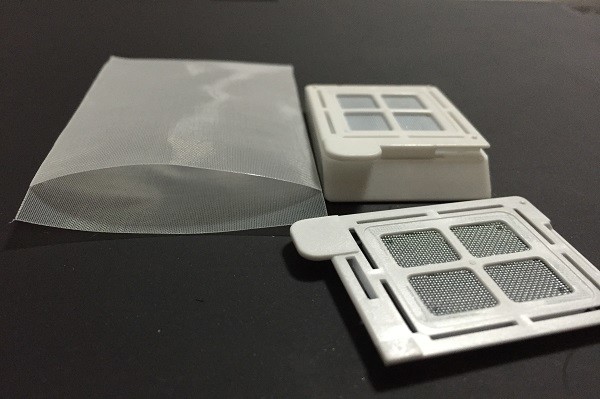 Nylon Monofilament Mesh Extracting Biopsy Bags to Reduce Risk of Small Specimen Loss and Cross-Contamination