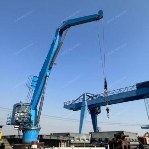 8T Active Heave-compensated Subsea Crane With Knuckle Boom