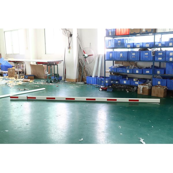 Automatic Barrier Gate with DC Servo Motor 6M Boom Length and Adjustable Speed for Parking Lots