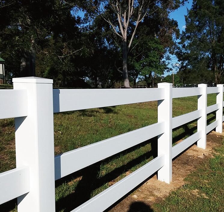 Weather Resistant Vinyl Fence Heavy Duty 3 Rails 4 Rails Horse PVC Farm Fence