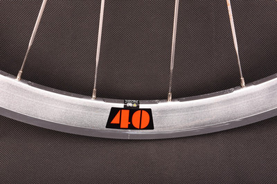 Aluminum Alloy 700c Fixed Gear Bike Wheel Set Clincher Rim V Brake For Field Racing