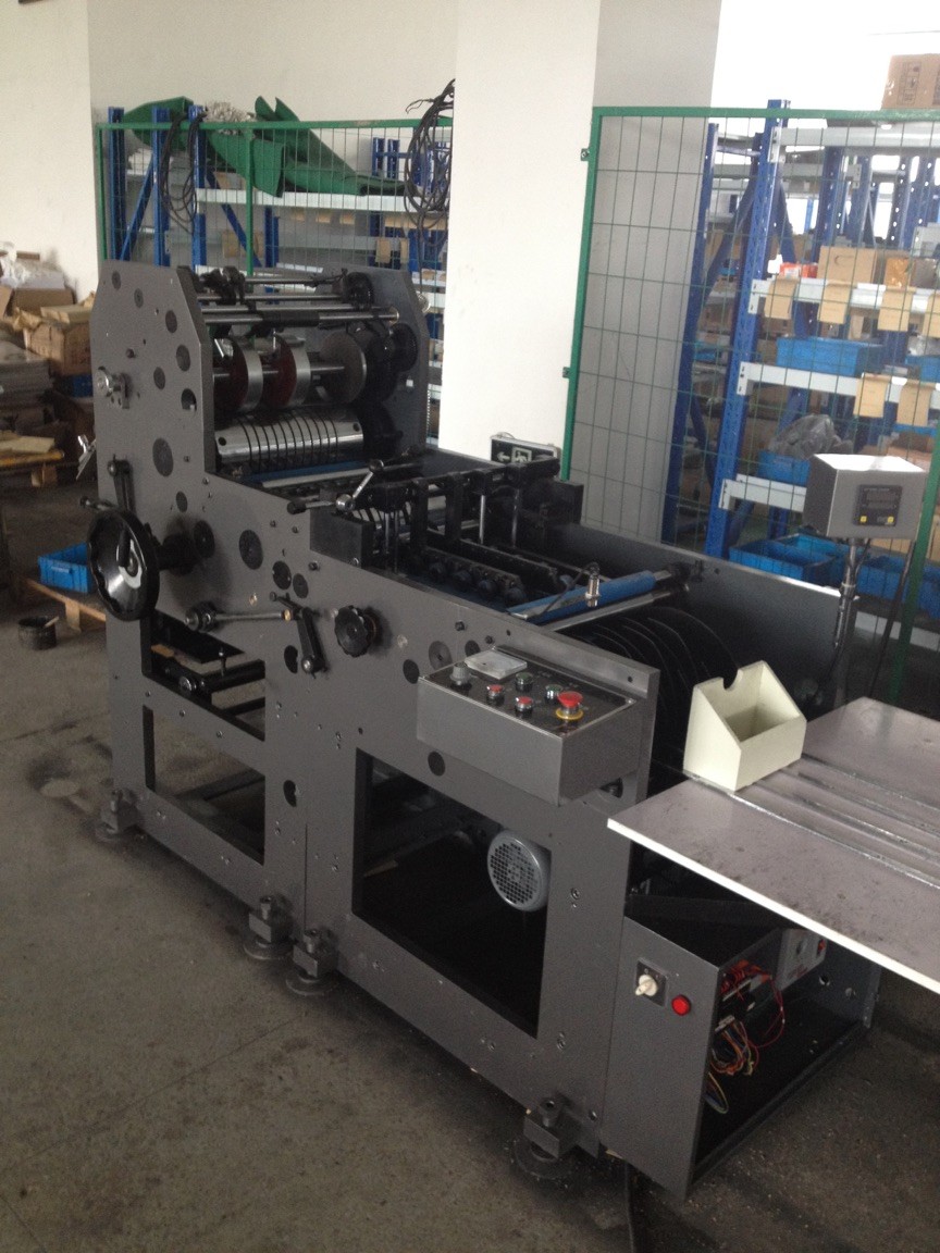 Factory made fully automatic envelope making machine max envelope size 165x240 min 80x100mm max output 12000pcs/hr