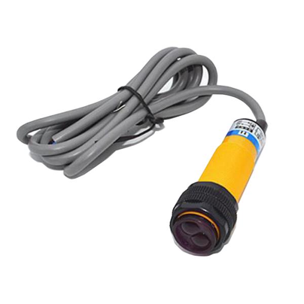 E3F-DS10C4 24V diffuse reflection photoelectric switch sensor 10cm three-wire normally open photoelectric switch