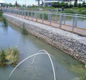 China Double Twisted Filling Gabion Baskets Revetment Landscape Net wholesale
