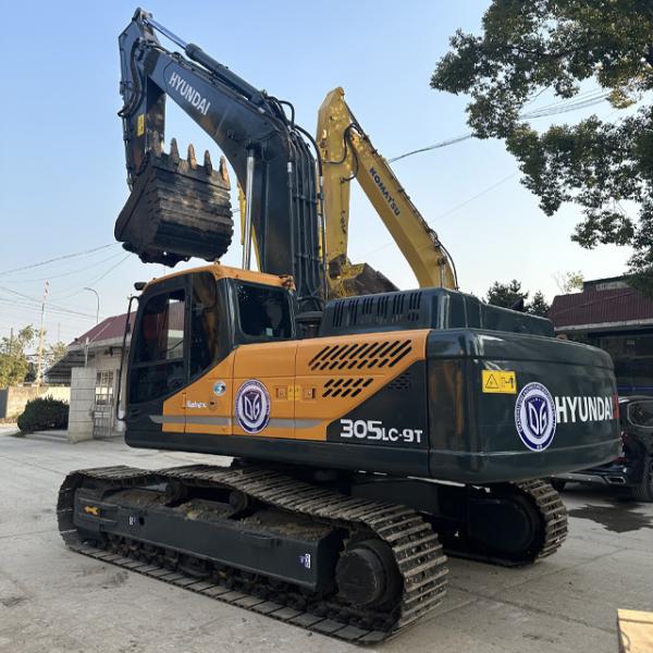 30t Operate Weight Hyundai 305 Used Excavator Immediate Shipment to Libya