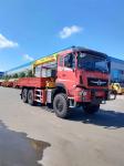 8 tons Dongfeng Crane Truck with Amplitude Expansion Rotation and Hoisting