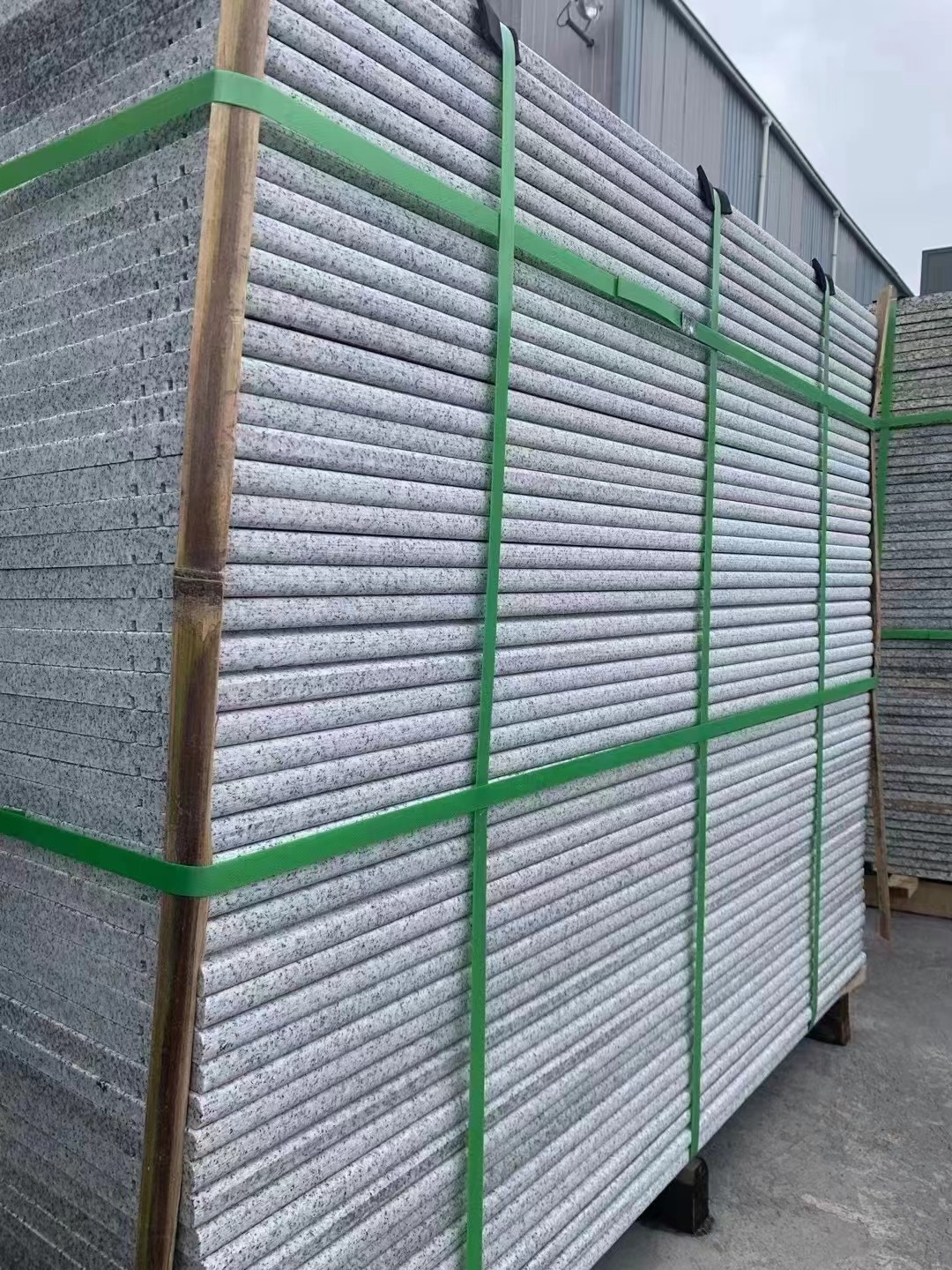 G603 White Granite Countertop Slab Customized Thickness For Building Projects