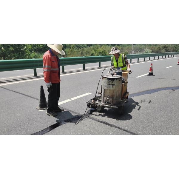 Thermoplastic Asphalt Patch Material For Crack Repairing