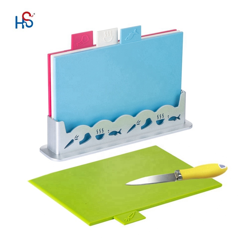 Household Essentials Chopping Board Set in Non-stick PP Material with Newest Colors