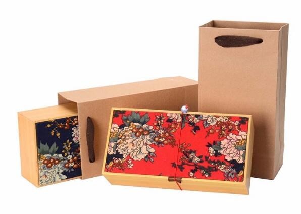 Wholesale clear plastic bouquet square gift paper cardboard packaging luxury flower box,Gift Paper Hat Flower Box BAGEAS