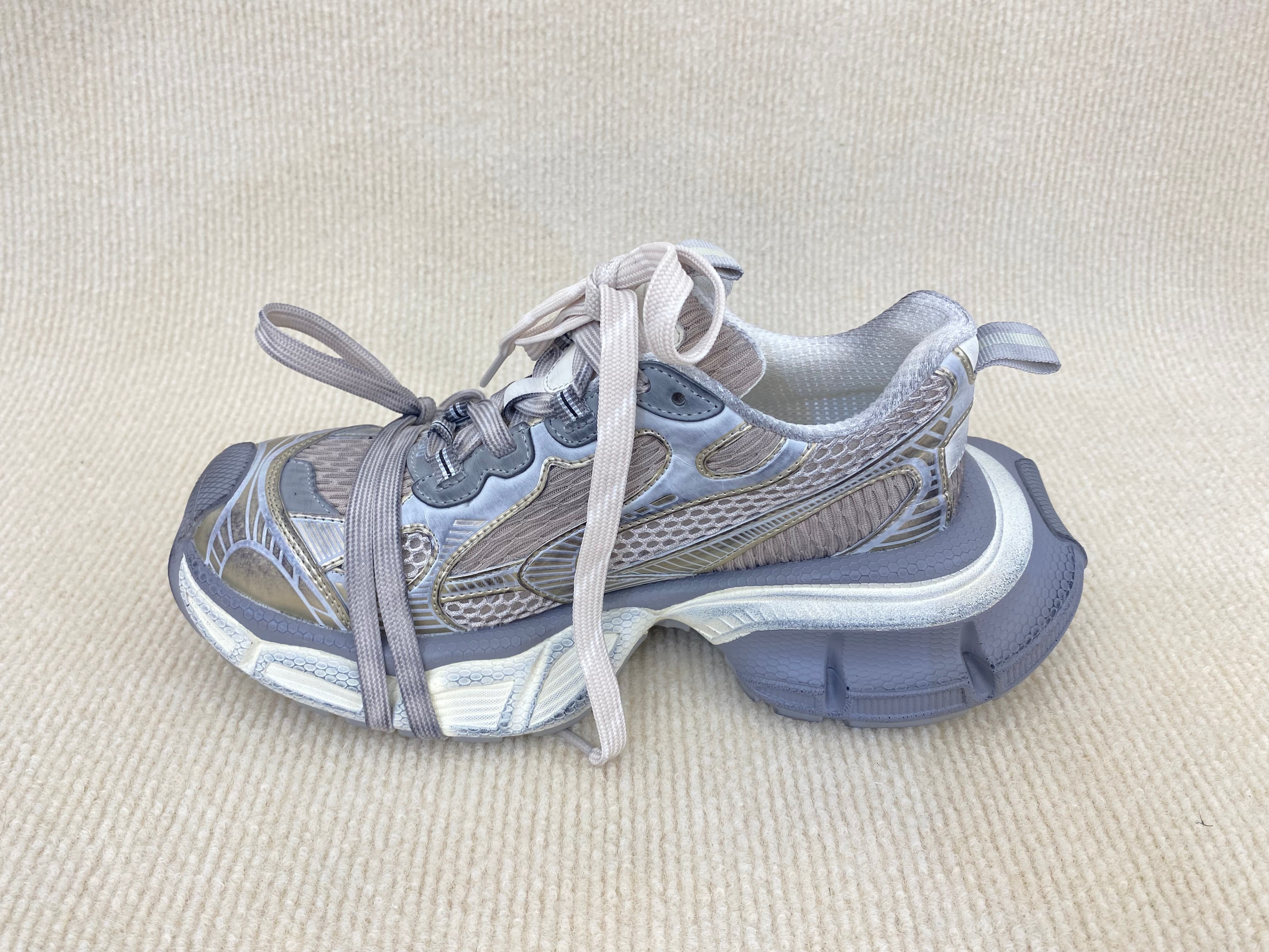 China Champagne Classic Fashion Sneakers Breathable Fashion Classic Trainers wholesale
