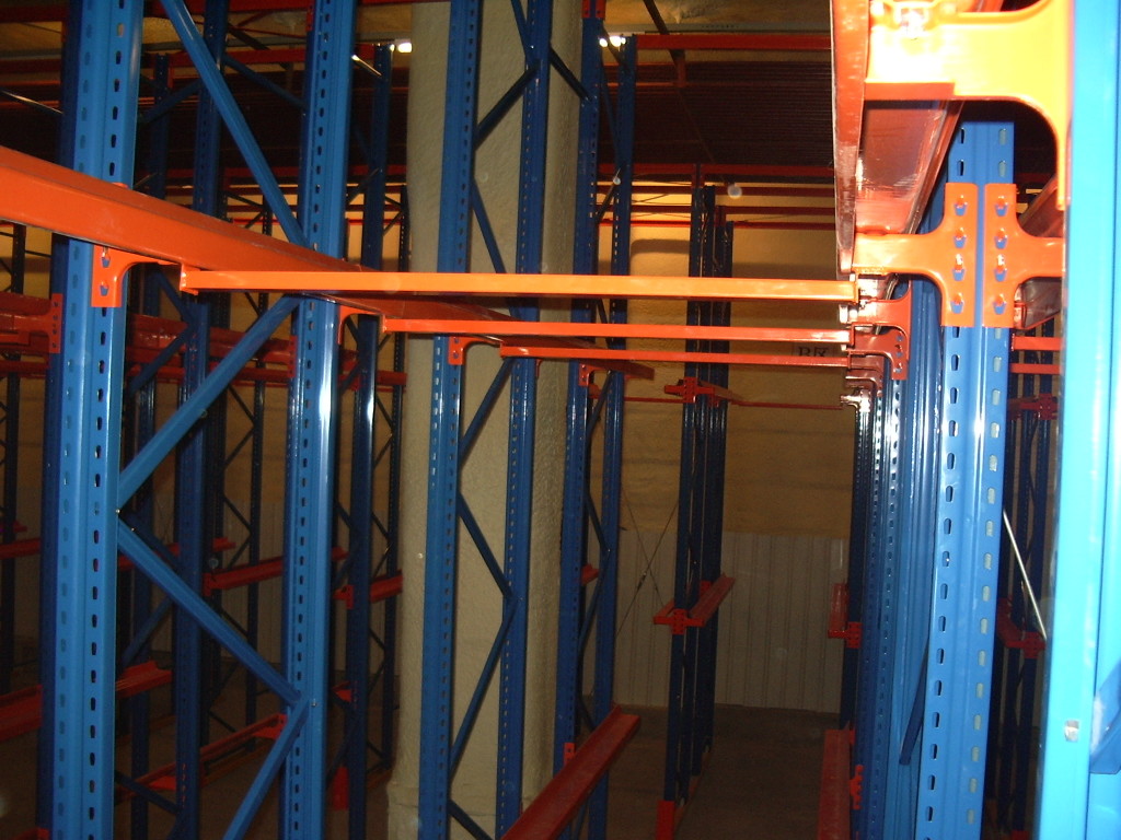 Drive In Rack System Forklift Accessible Storage for Bulk Pallet Handling