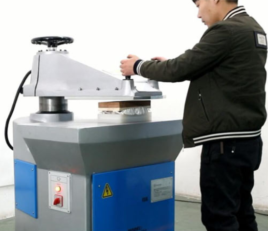 2.25kw ECO Air Filter Non Woven Fabric Cutting Machine