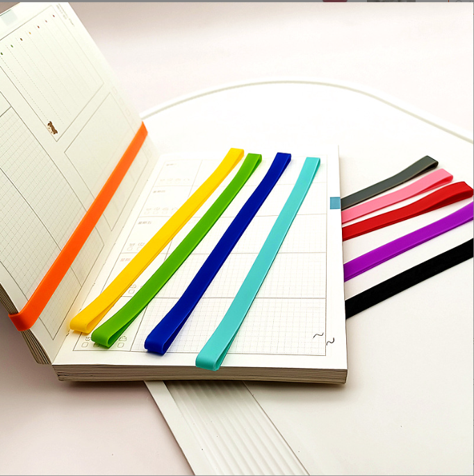 Multi-functional Silicone Strap Lunch Box with Highly Elastic Band and Cutting Service