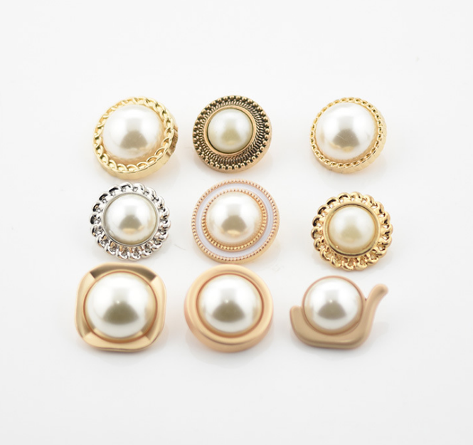 2021 high quality pearl plastic button with shank