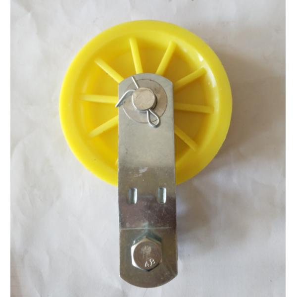 220V 50Hz Poultry Float Nipple Drinker For Broiler Chicken Red