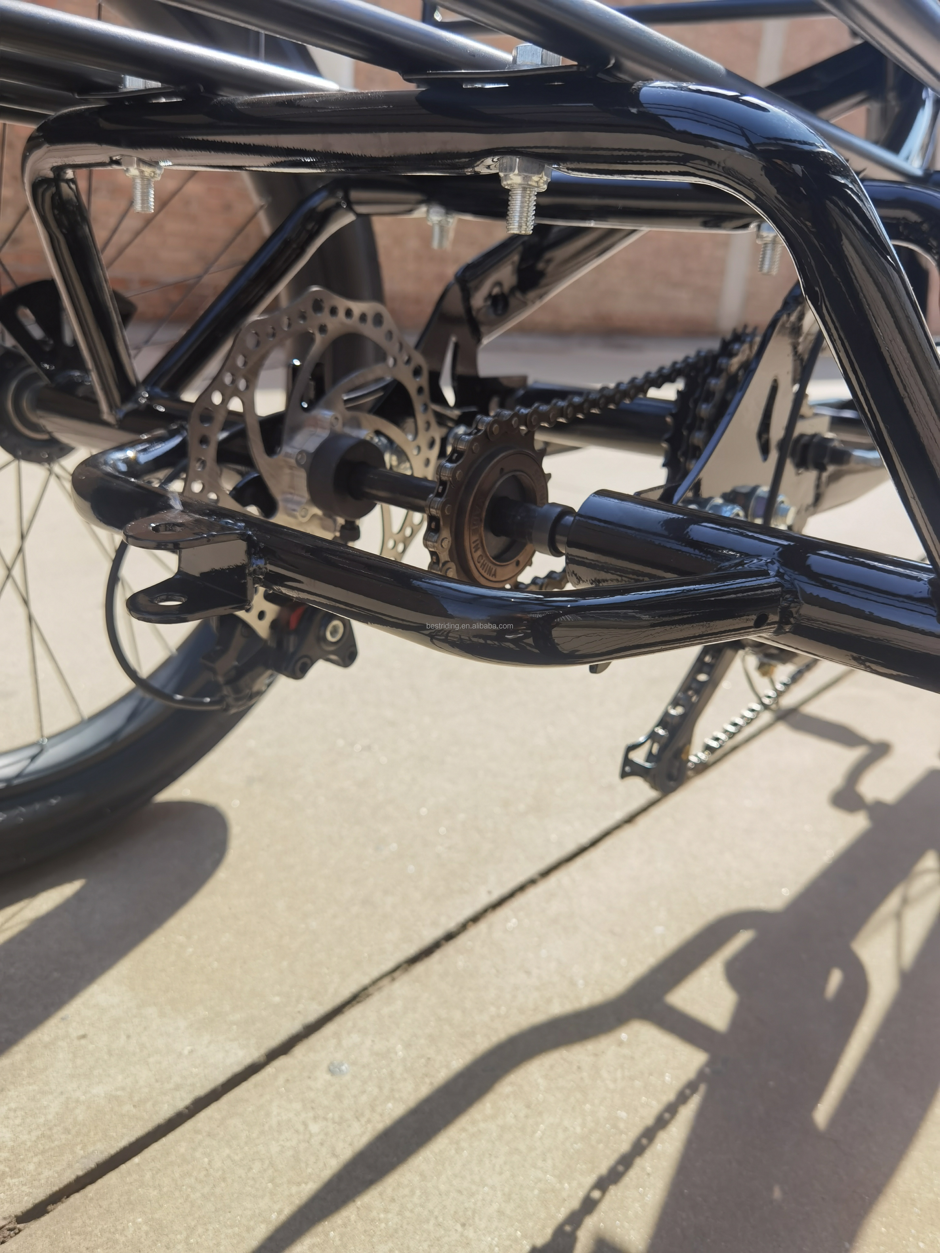High Carbon Steel Frame 7 Speeds Cargo Trike With 24inch Thick Aluminum Alloy Wheels