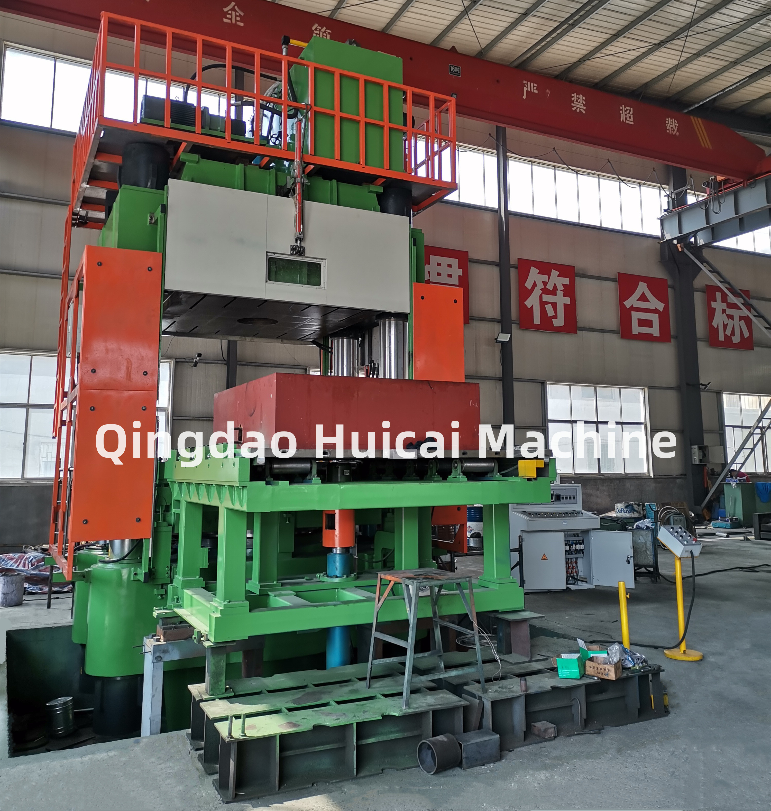 Solid Tire Vulcanizing Machine with 125 rpm Screw Speed and One or Two Screw Design