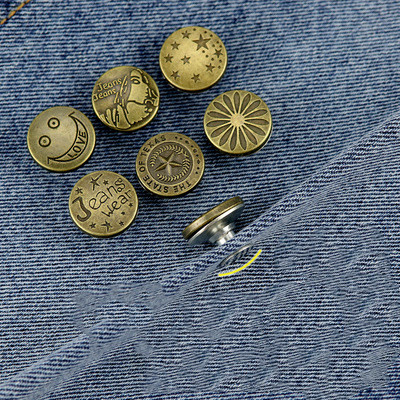 Custom Manfactur Low MOQ 14L Lettering White Ivory Resin Jeans Shirt Round Button For Clothes Resin Button 4 holes