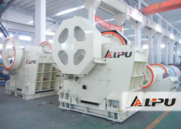 Quality Even Output Rock Jaw Crusher / Stone Crushing Machinery Outlet Size 100-220mm for sale