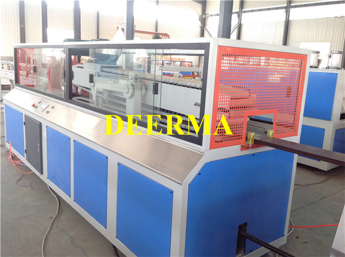 PLC Controlled WPC Decking Production Machine for L20000*W2100*H3200mm WPC Profiles