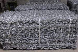 China 50x70mm Heavy Galvanized Gabion Boxes / Hexagonal PVC Coated Gabion Box wholesale