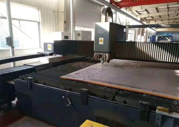 Quality Fast Moving Large Format Fiber Laser Cutting Machine With Working Table for sale