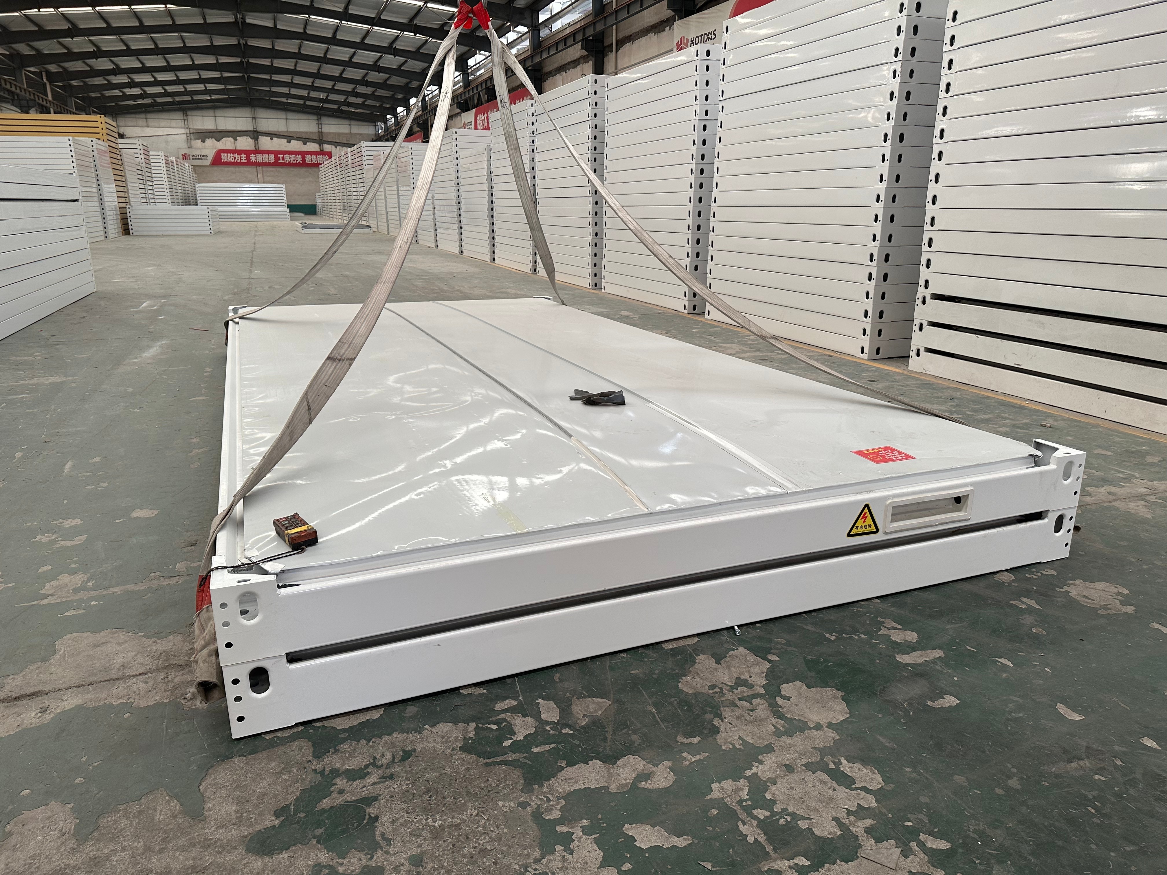 High Wind Rating Folding Container Prefabricated House Customizable Color 20ft Prefab House with Quick Assembly Design