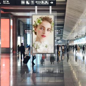 65 4K Window Display LCD Screen Fans Cooling CMS Remote Controling