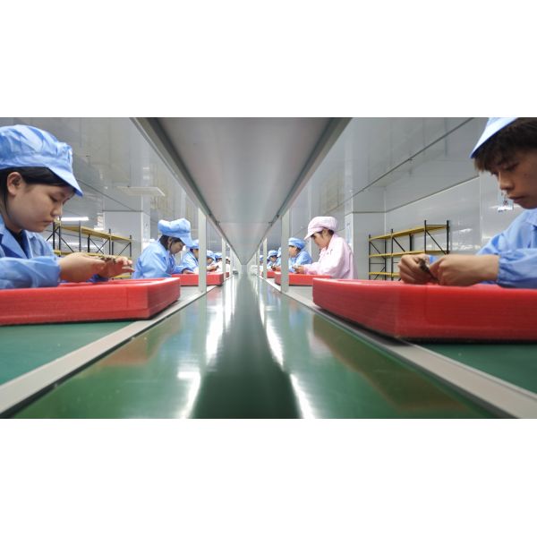 LCD Display 3000W 2688Wh LiFePo4 Portable Solar Power Station with Pure Sine Wave Inverter MPPT Controller and EU US Plug Types