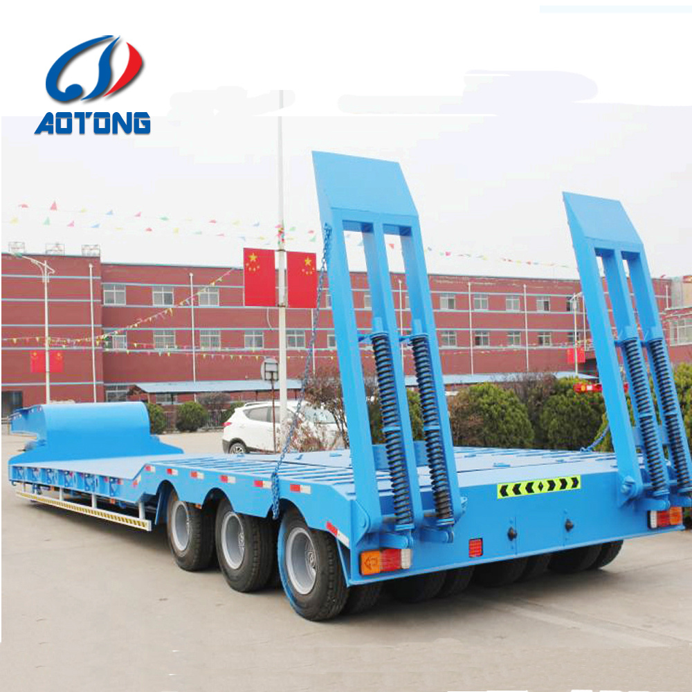 Transport Excavator with Hydraulic Gooseneck 80Tons 4 Axles Low Bed Trailer and Ladder