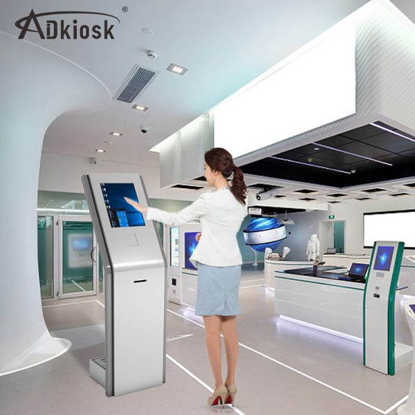 17Inch Multi Function Self Service Kiosk 110V LCD Touch Screen Customized