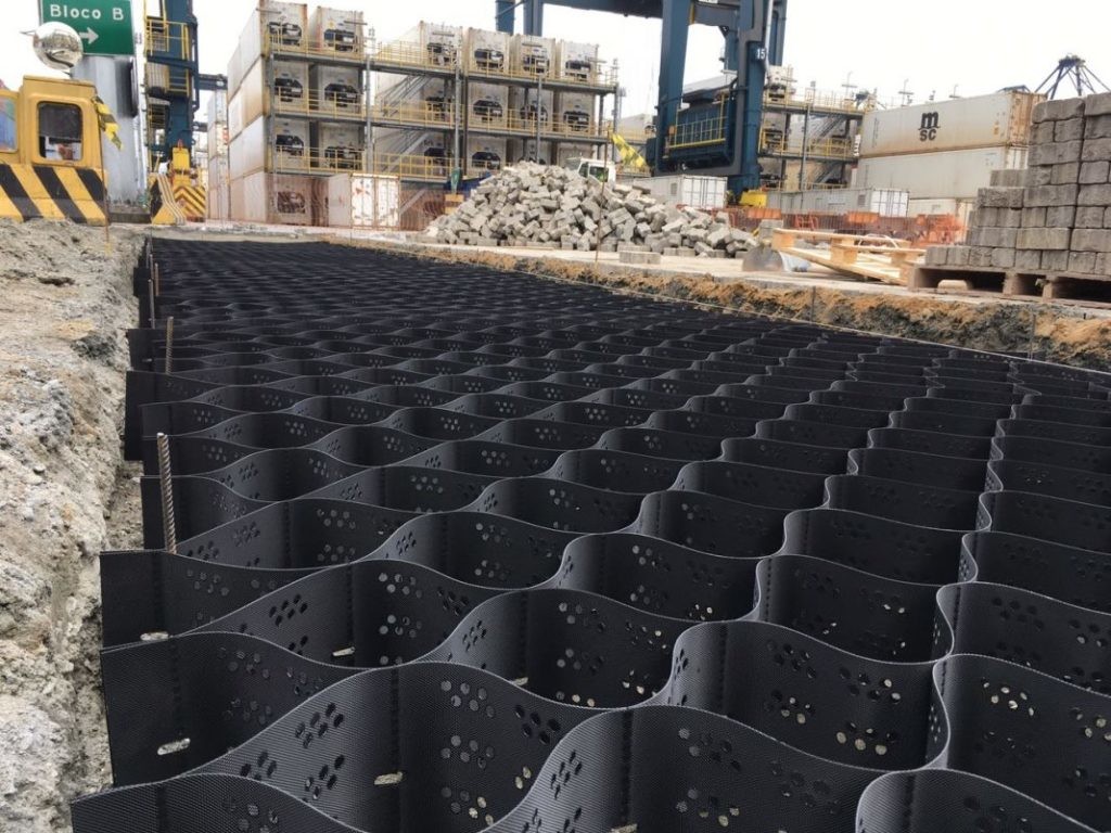 Anti Erosion Perforated Hdpe Slope Protection Geocell Fabric 1.5mm