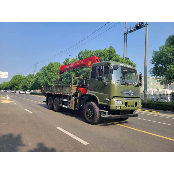 Quality Chinese Dongfeng Brand 6WD 6X6 Truck Mounted Crane With XCMG 8 Tons 10 Ton Crane For military use for sale