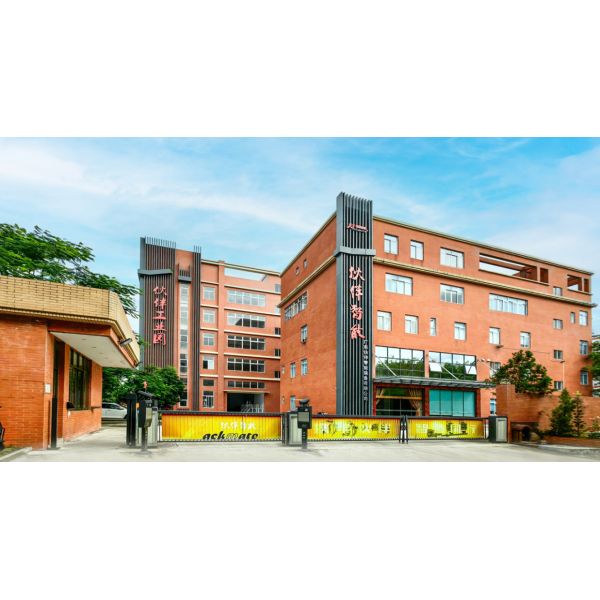 Liquid Filling and Packaging Machines Form Fill and Seal Packaging Vertical Pouch Packing Machine