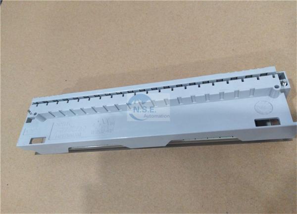 Quality France Schneider Electric Parts Modicon 140XTS00200 Modicon Quantum Screw Terminal Block for sale