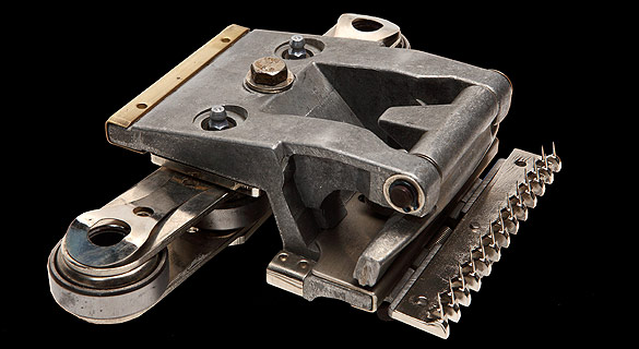 Gray Steel Stenter Machine Spares Vertical Chains Corrosion Resistance