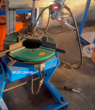 100kg Load Capacity Rotary Tilting Welding Positioner with Stepless Speed Regulation and Precision Gear Rotation