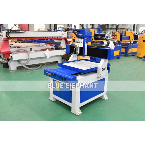 ELECNC- 6060 Mini Advertising CNC Router with Moving Table for Carving Plywood