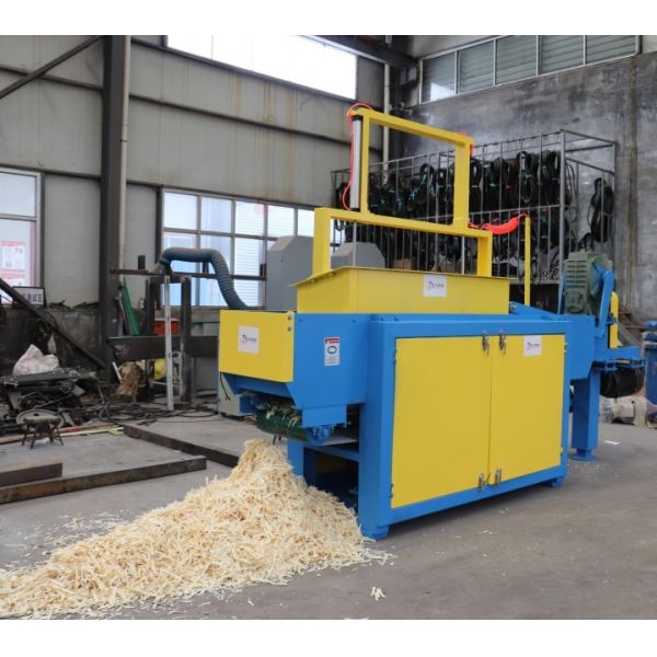High Capacity Hydraulic Wood Log Shaving Machine For Horse Bedding Poultry Farms