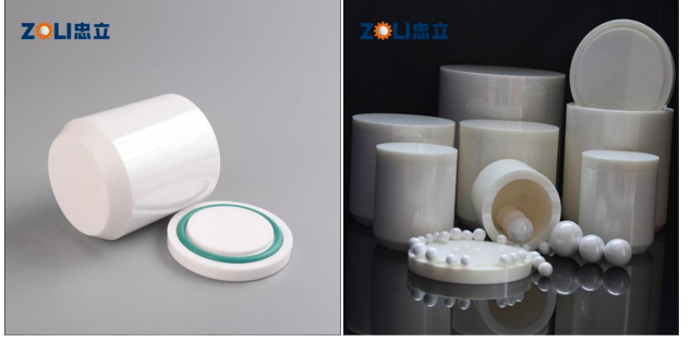 Industrial milling container in operation